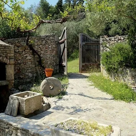 Secluded Fisherman's Cove Sveti Ante, Hvar - 24817 *
