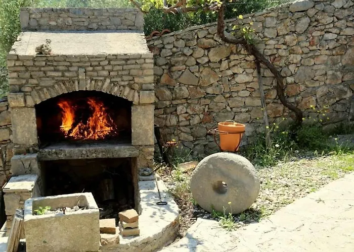 Дом отдыха Secluded Fisherman's Cove Sveti Ante, Hvar - 24817