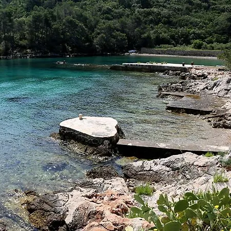 Будинок відпочинку Secluded Fisherman's Cove Sveti Ante, Hvar - 24817 *